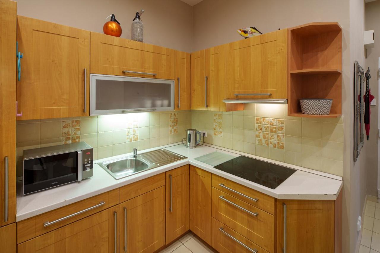 Dlouha Apartment With Balcony براغ المظهر الخارجي الصورة